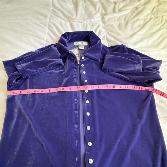 NWT Velvet Button Down Vintage Long Sleeve Blouse - Picture 5 of 5
